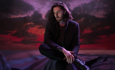 Charts analysis: Hozier scores first No.1 single with Too Sweet